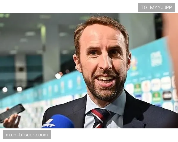 阿什拉夫获舍瓦利耶高度评价 被誉顶级右后卫